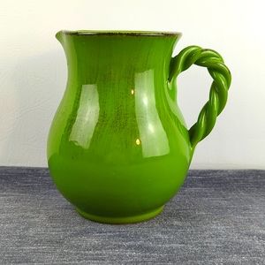 VINTAGE. MADE IN ITALY. CERAMIC PITCHER. RICH GREEN.  7" TALL.  EUC.